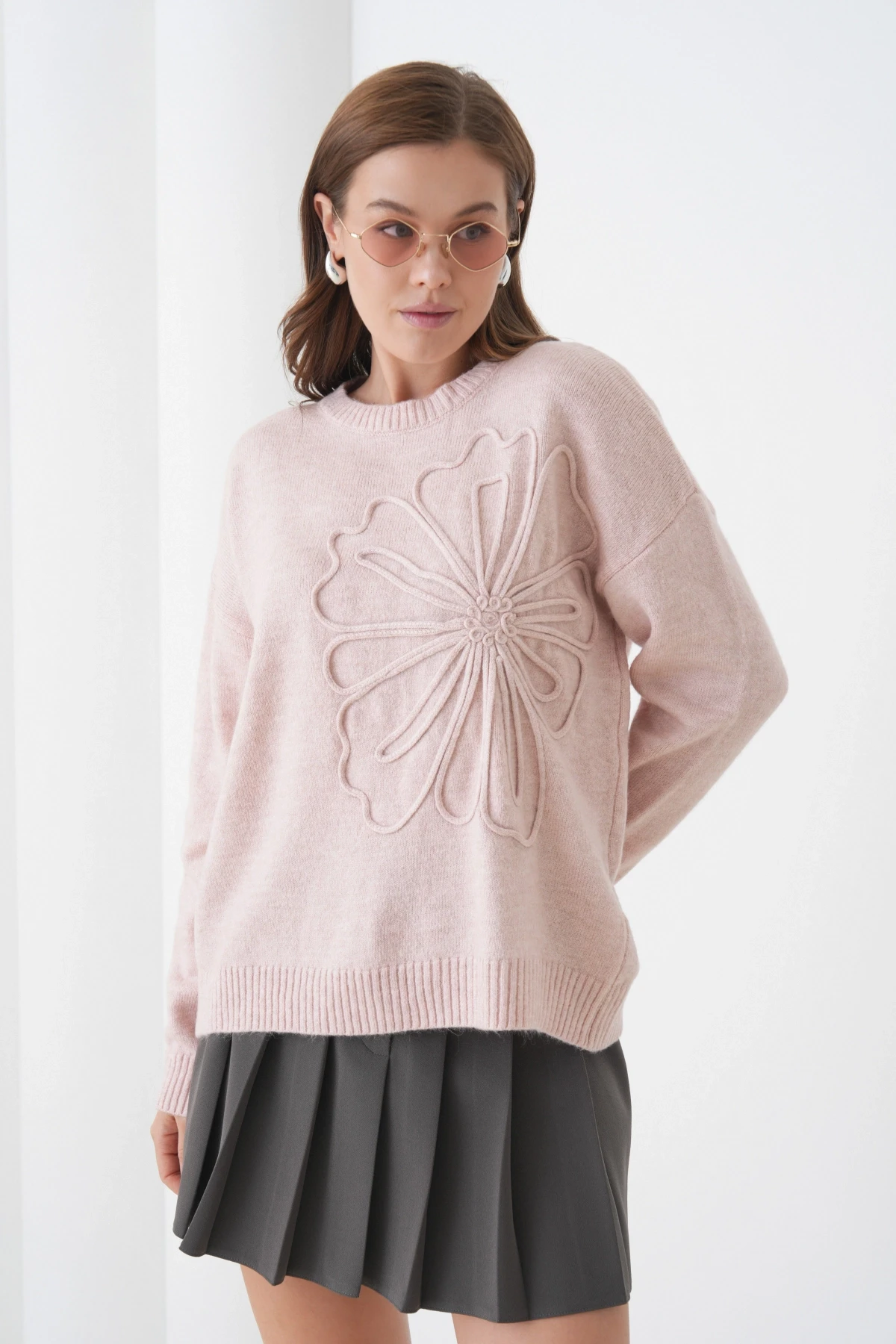 Kadın Bisiklet Yaka Desen İşlemeli Yumuşak Dokulu Triko Kazak