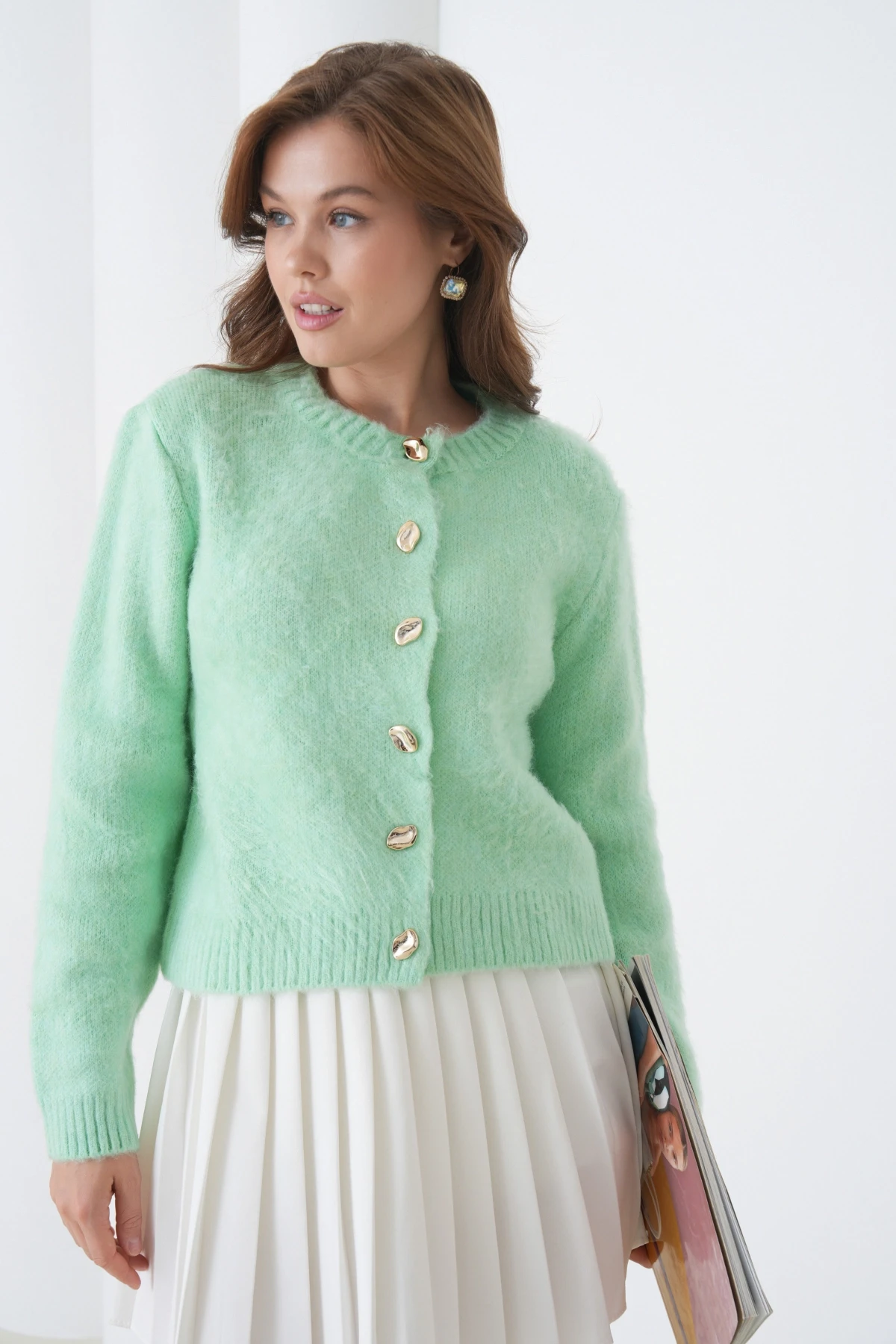 Kadın Bisiklet Yaka Düğme Detaylı Yumuşak Dokulu Şardonlu Triko Ceket