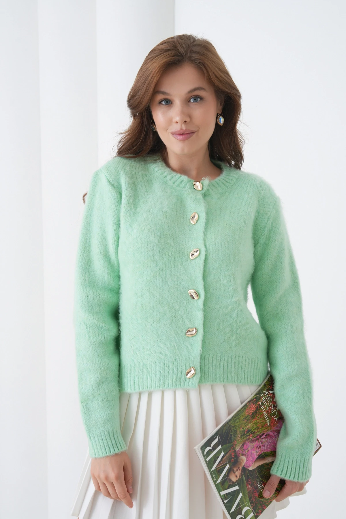 Kadın Bisiklet Yaka Düğme Detaylı Yumuşak Dokulu Şardonlu Triko Ceket