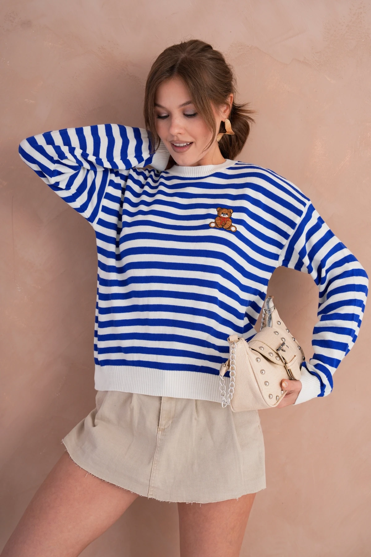 Kadın Bisiklet Yaka Nakış Detay Çizgili Triko Kazak