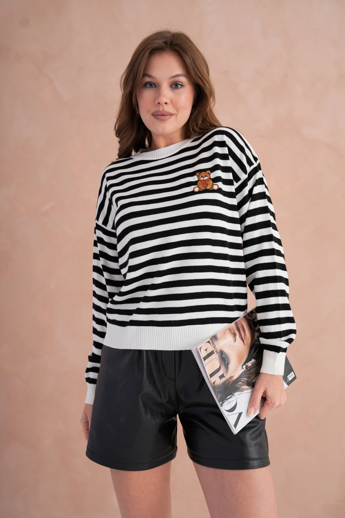 Kadın Bisiklet Yaka Nakış Detay Çizgili Triko Kazak