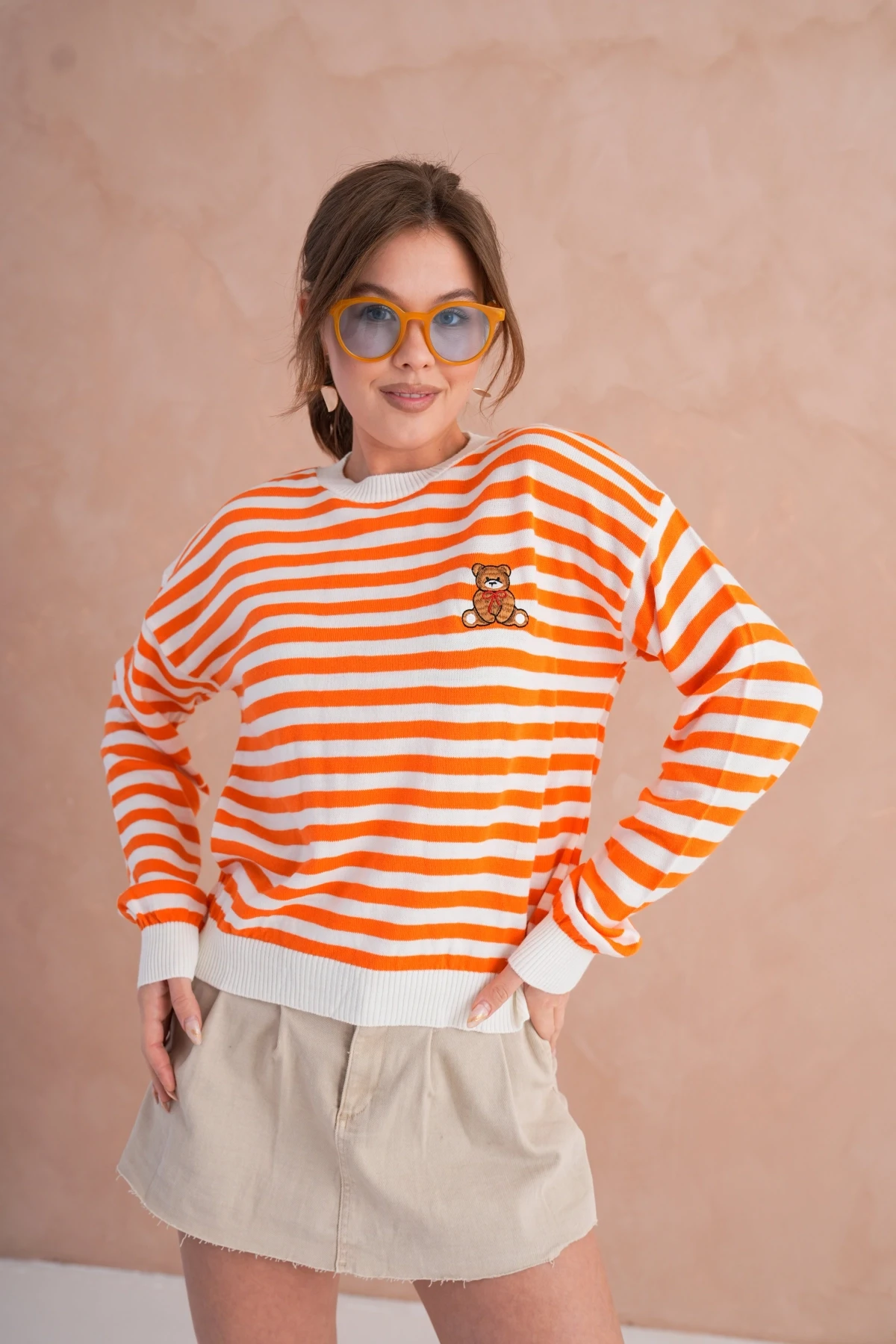 Kadın Bisiklet Yaka Nakış Detay Çizgili Triko Kazak