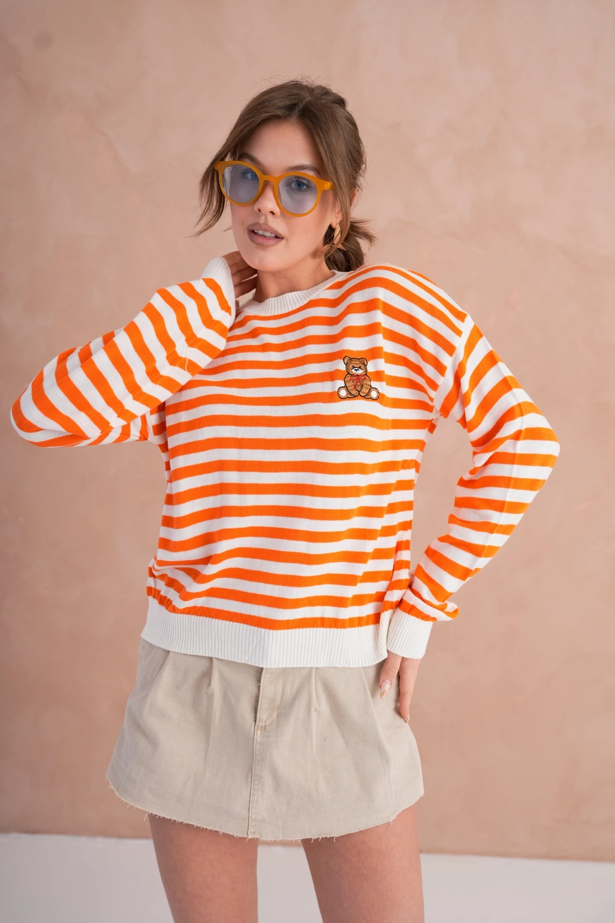 Kadın Bisiklet Yaka Nakış Detay Çizgili Triko Kazak