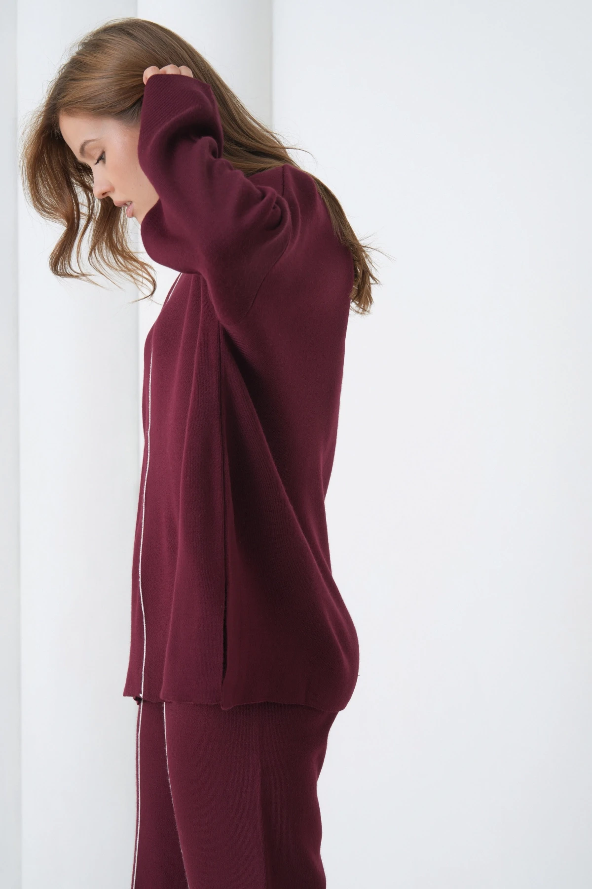 Kadın Bisiklet Yaka Yırtmaçlı Oversize Kazak Pantolon İkili Triko Takım