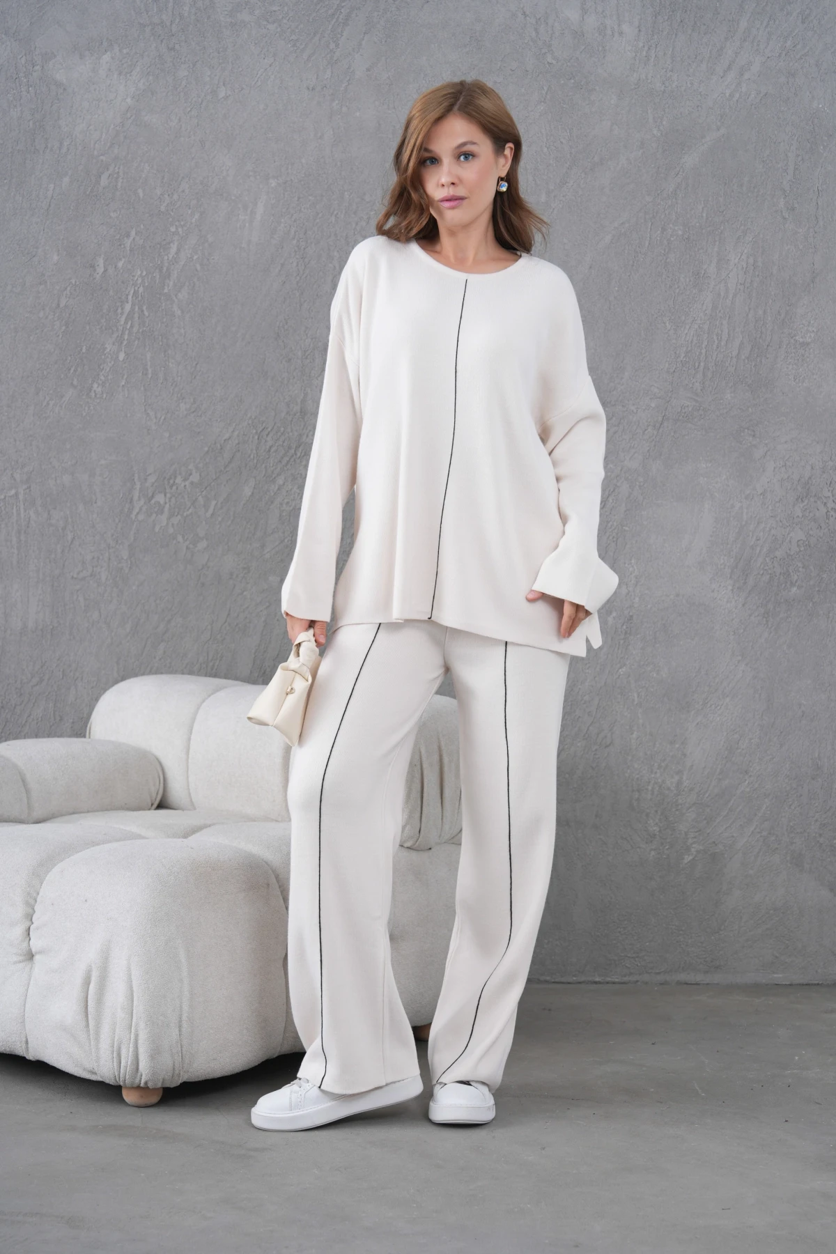 Kadın Bisiklet Yaka Yırtmaçlı Oversize Kazak Pantolon İkili Triko Takım