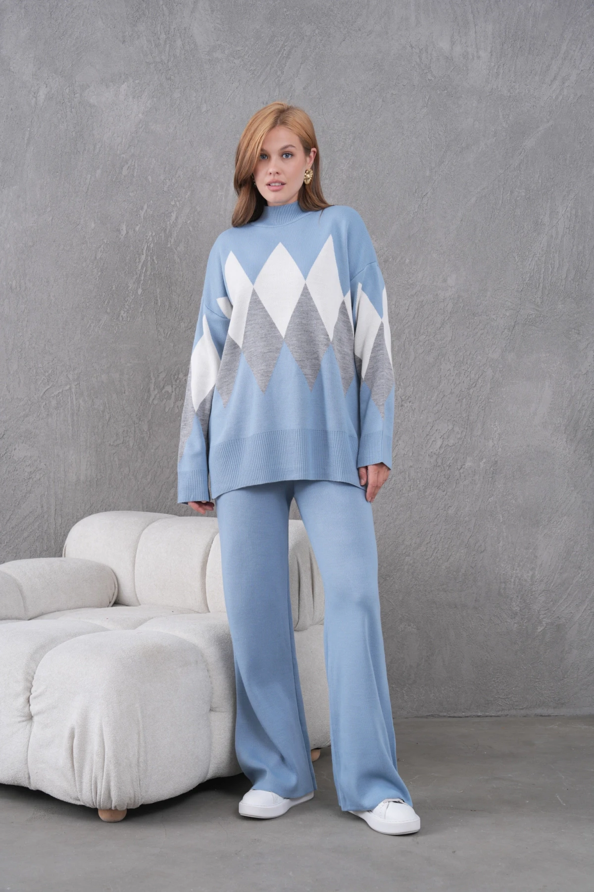 Kadın Dik Yaka Desenli Yırtmaçlı Kazak Pantolon İkil Triko Takım