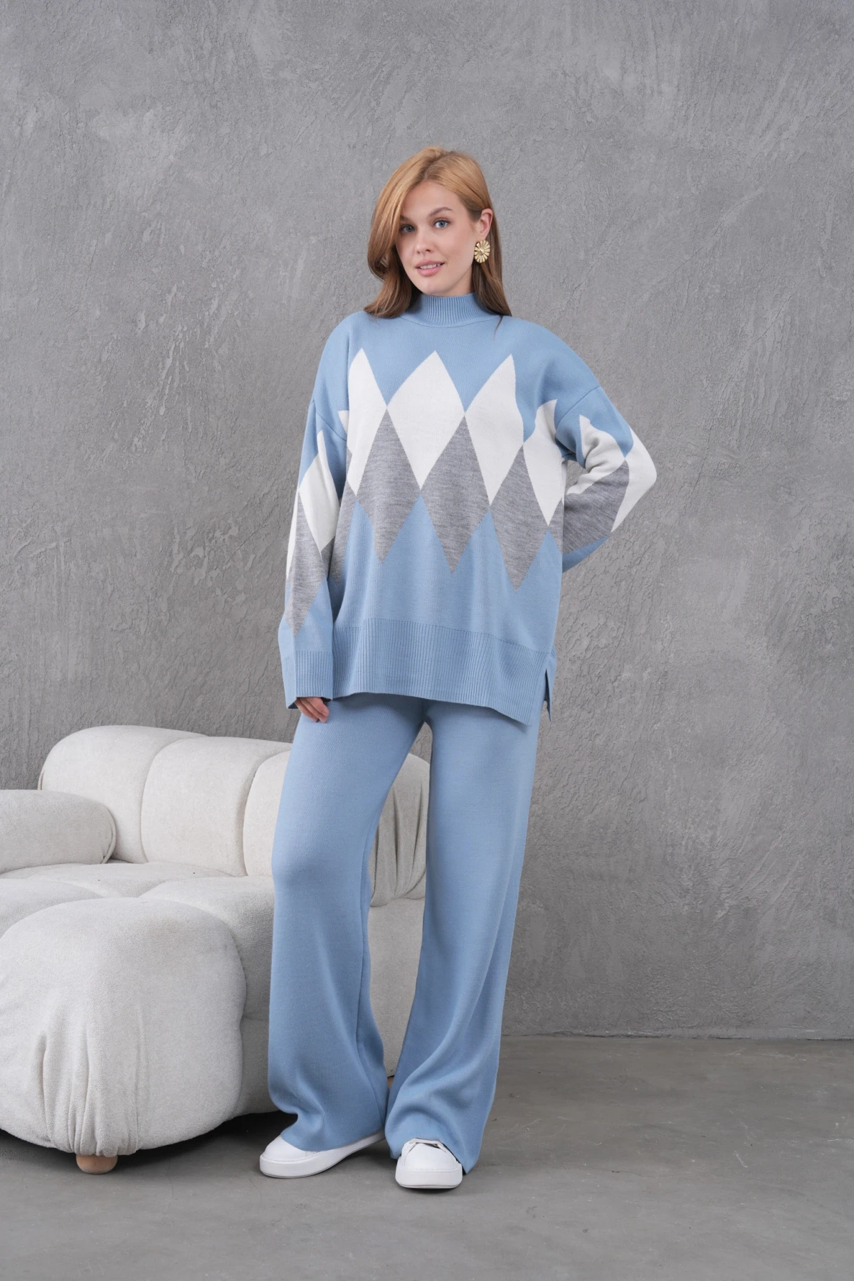 Kadın Dik Yaka Desenli Yırtmaçlı Kazak Pantolon İkil Triko Takım