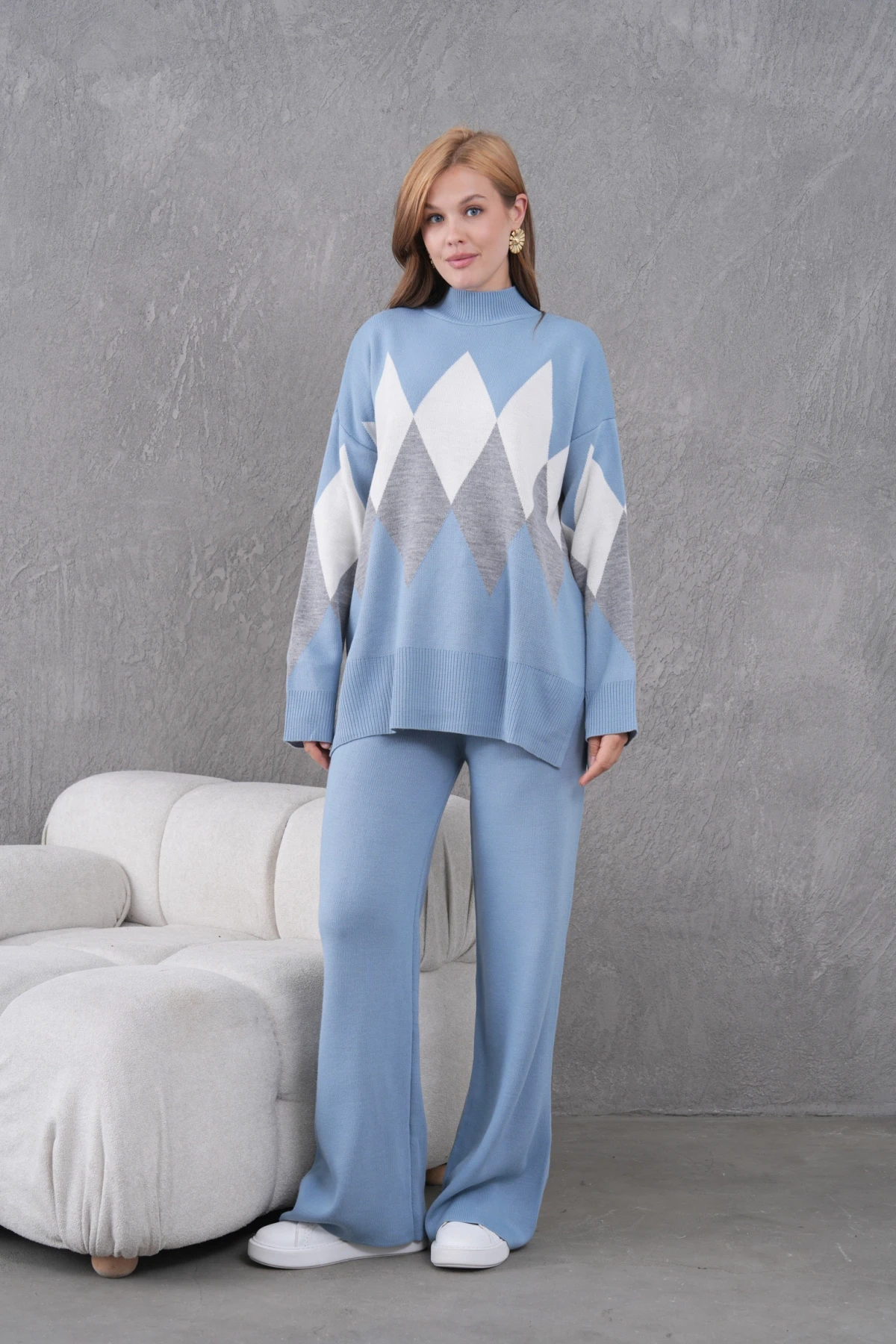 Kadın Dik Yaka Desenli Yırtmaçlı Kazak Pantolon İkil Triko Takım