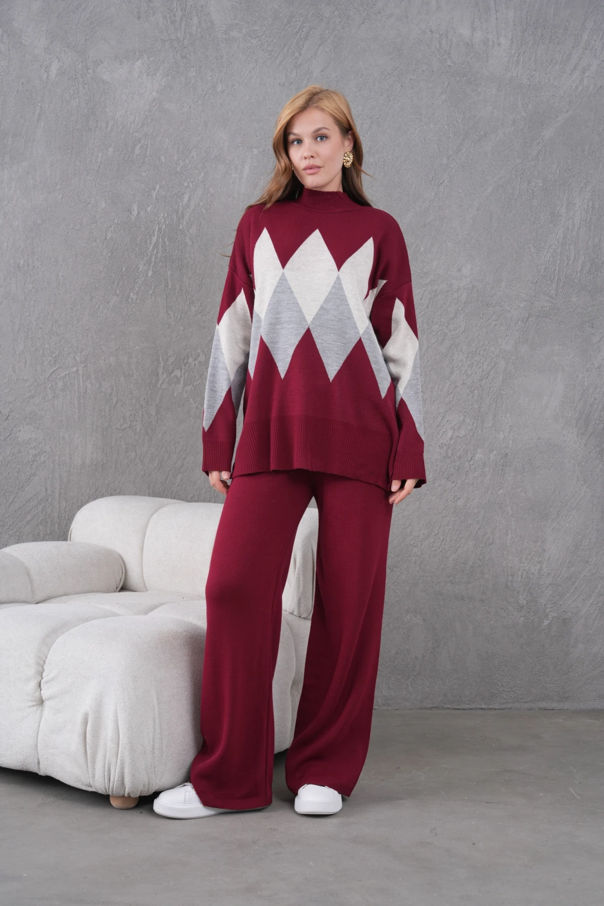 Kadın Dik Yaka Desenli Yırtmaçlı Kazak Pantolon İkil Triko Takım