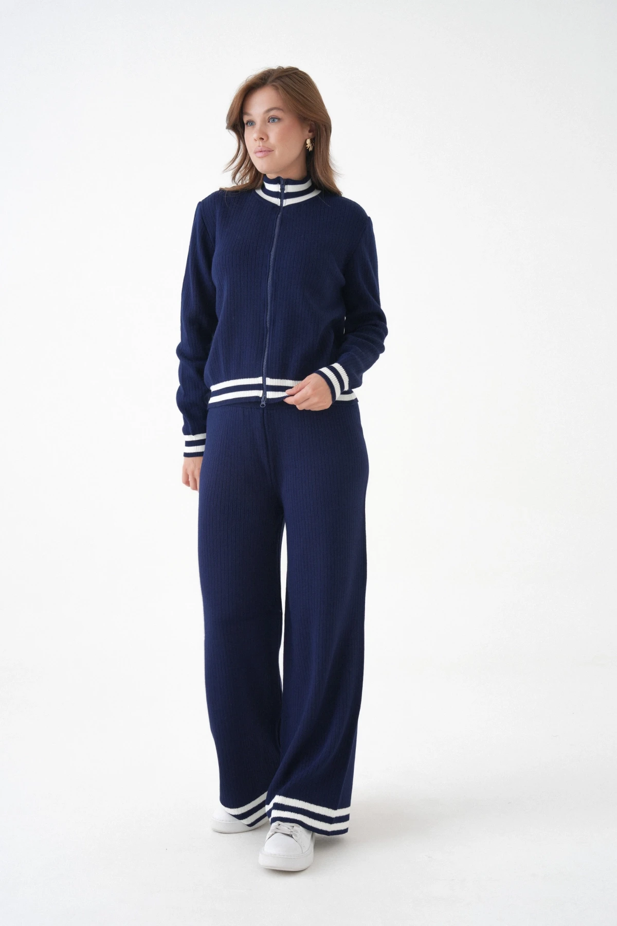 Kadın Dik Yaka Fermuar Kapama Çizgili Kaşkorse Ceket Pantolon İkili Triko Takım