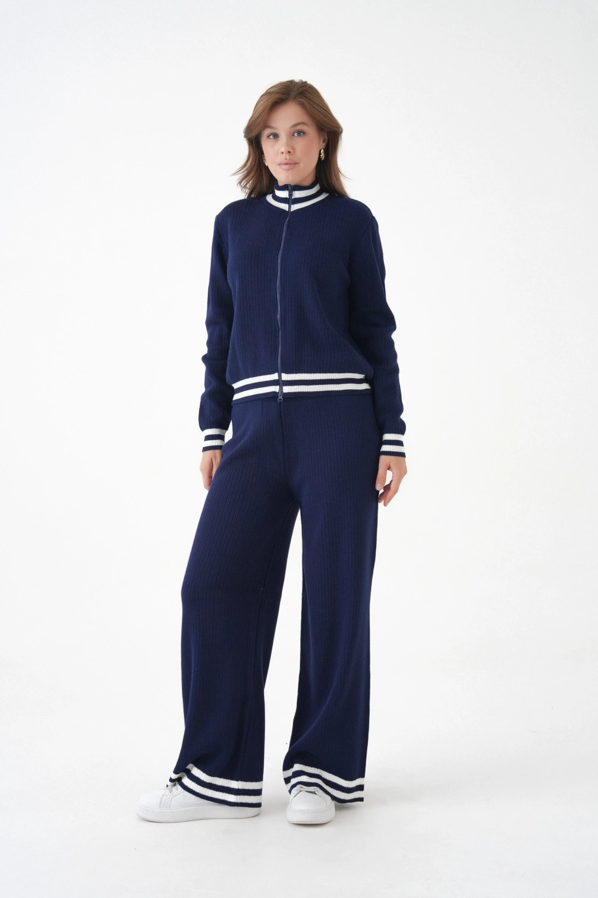 Kadın Dik Yaka Fermuar Kapama Çizgili Kaşkorse Ceket Pantolon İkili Triko Takım