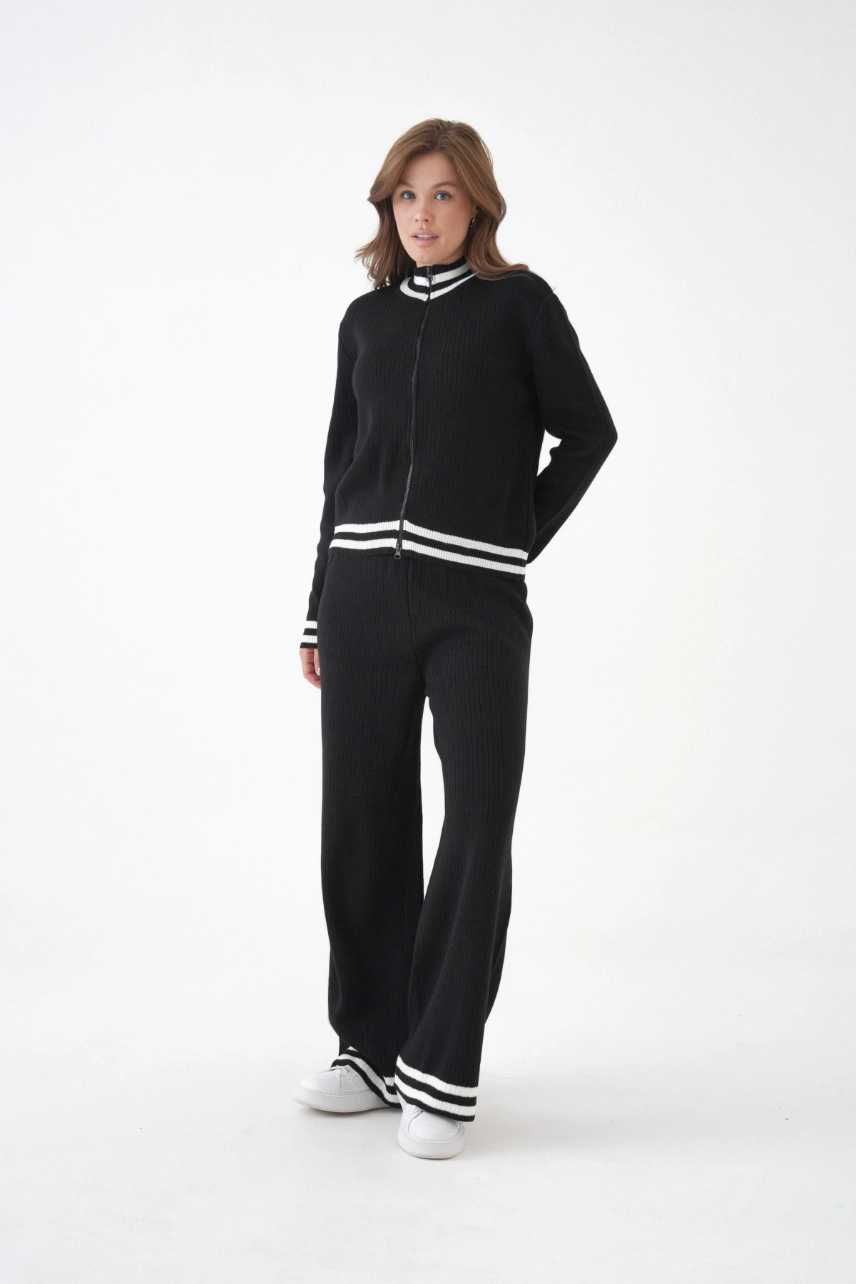 Kadın Dik Yaka Fermuar Kapama Çizgili Kaşkorse Ceket Pantolon İkili Triko Takım