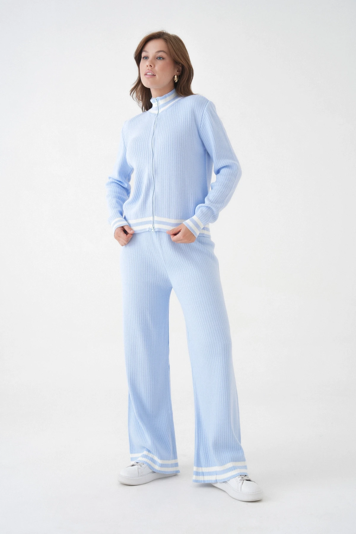 Kadın Dik Yaka Fermuar Kapama Çizgili Kaşkorse Ceket Pantolon İkili Triko Takım