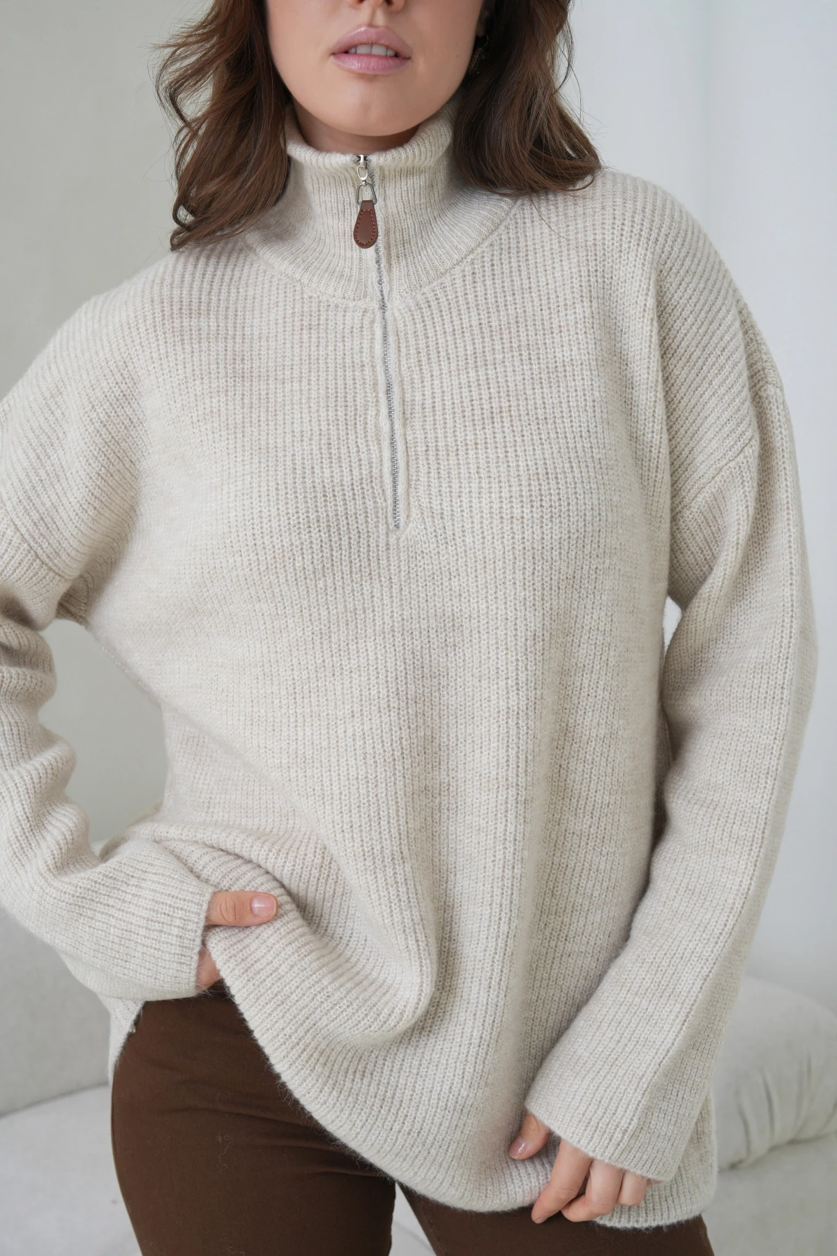 Kadın Dik Yaka Yarım Pat Fermuar Kapama Yumuşak Dokulu Oversize Triko Kazak 8702Sw