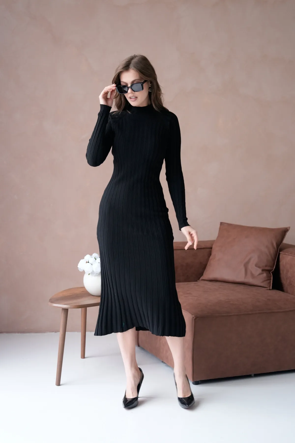 Kadın Dik Yaka Yumuşak Dokulu Premium İplik Maksi Boy Fitilli Triko Elbise