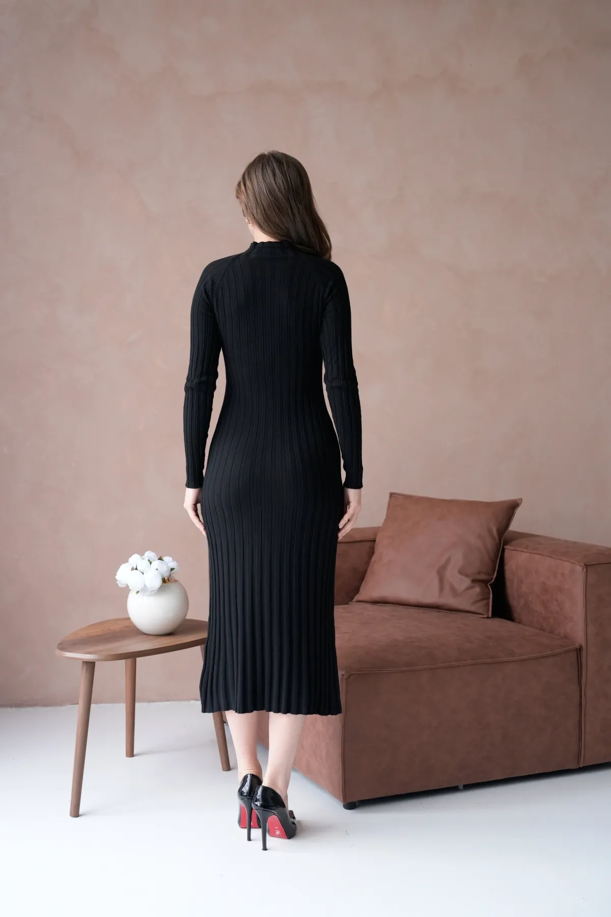 Kadın Dik Yaka Yumuşak Dokulu Premium İplik Maksi Boy Fitilli Triko Elbise