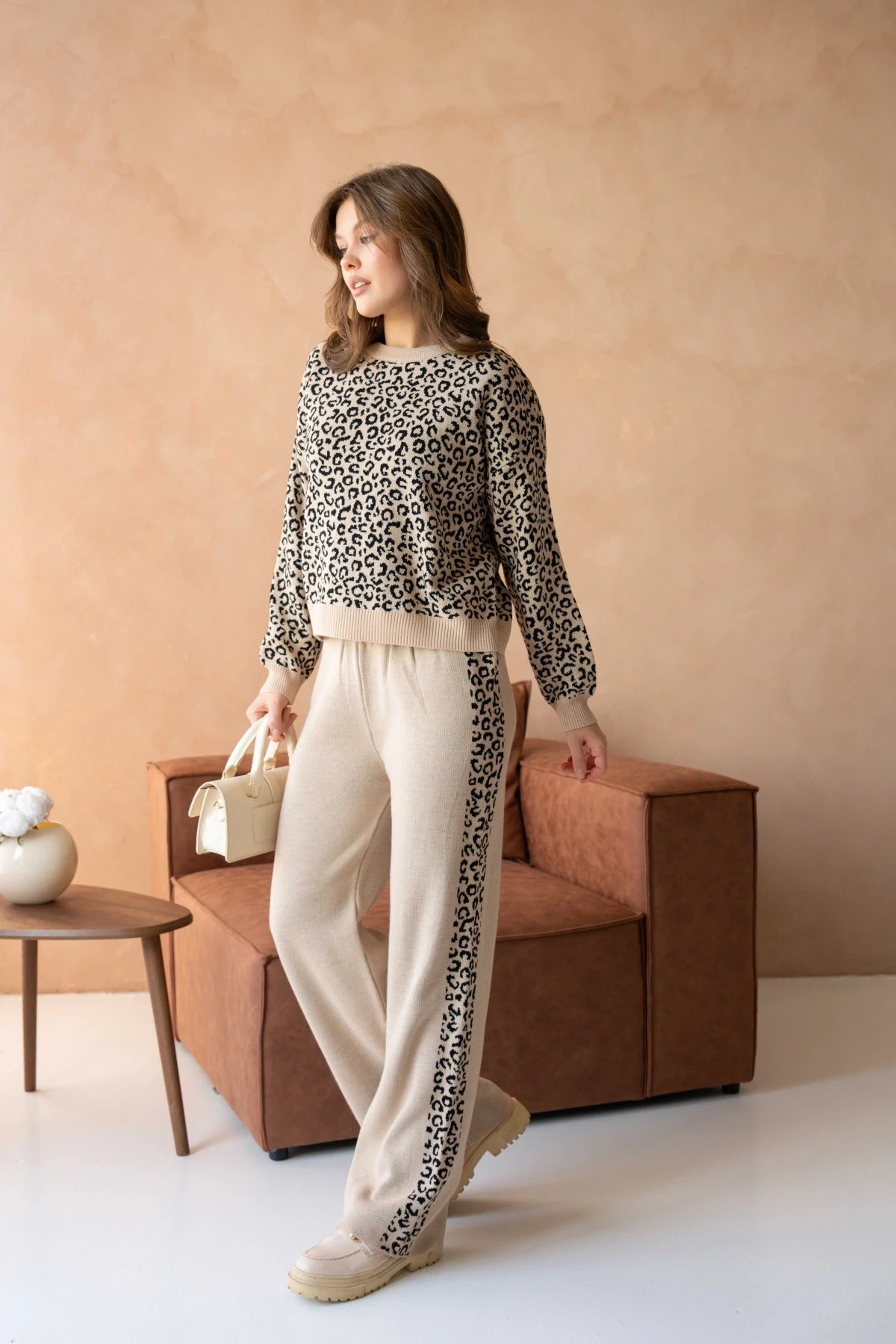 Kadın Geniş Yaka Desenli Kazak Pantolon İkili Triko Takım