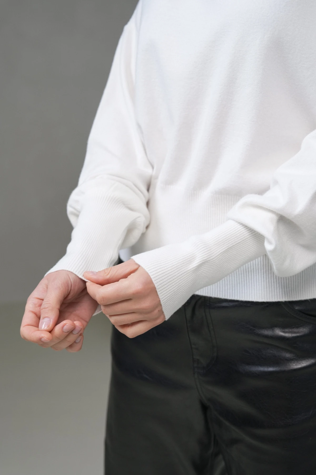 kadın geniş yaka koll detay trko kazak