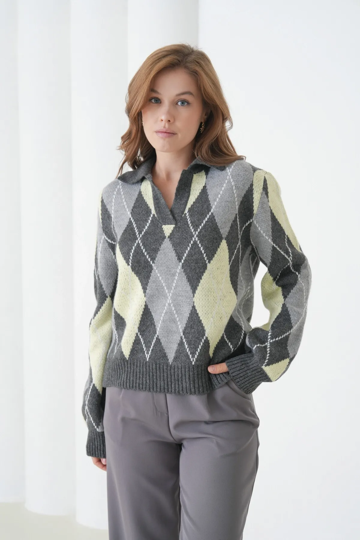 Kadın Polo Yaka Baklava Desenli Yumuşak Dokulu Triko Kazak