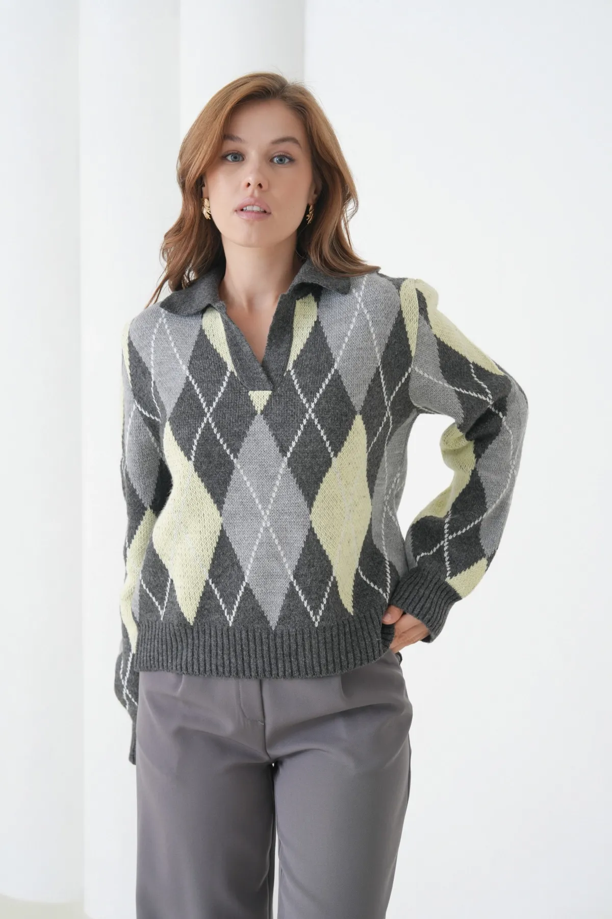 Kadın Polo Yaka Baklava Desenli Yumuşak Dokulu Triko Kazak