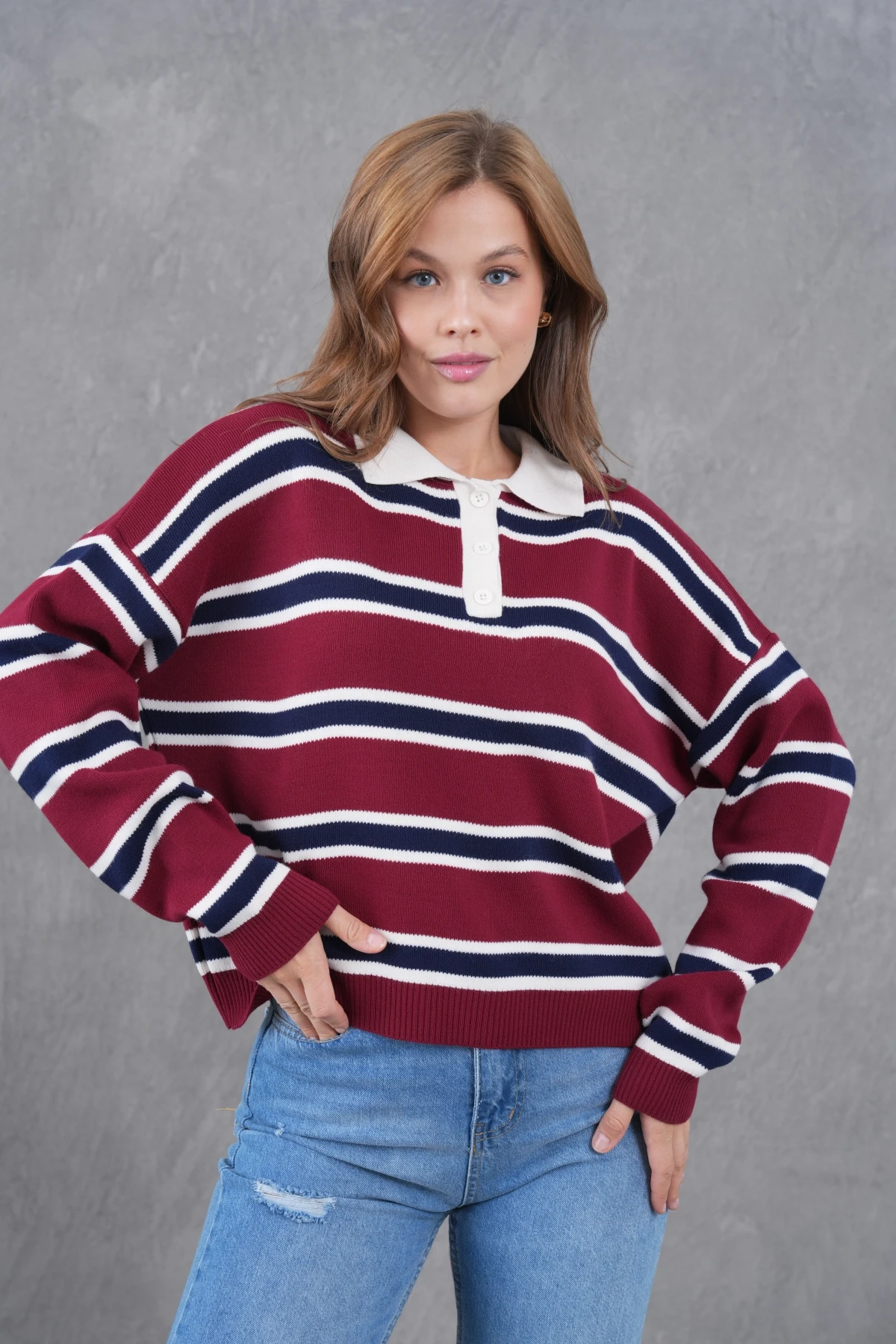 Kadın Polo Yaka Çizgili Yumuşak Dokulu Oversize Triko Kazak 