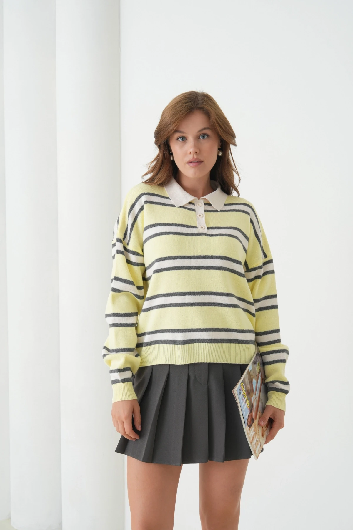 Kadın Polo Yaka Çizgili Yumuşak Dokulu Oversize Triko Kazak 