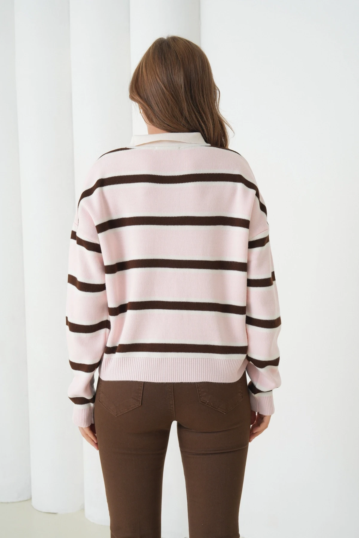 Kadın Polo Yaka Çizgili Yumuşak Dokulu Oversize Triko Kazak 