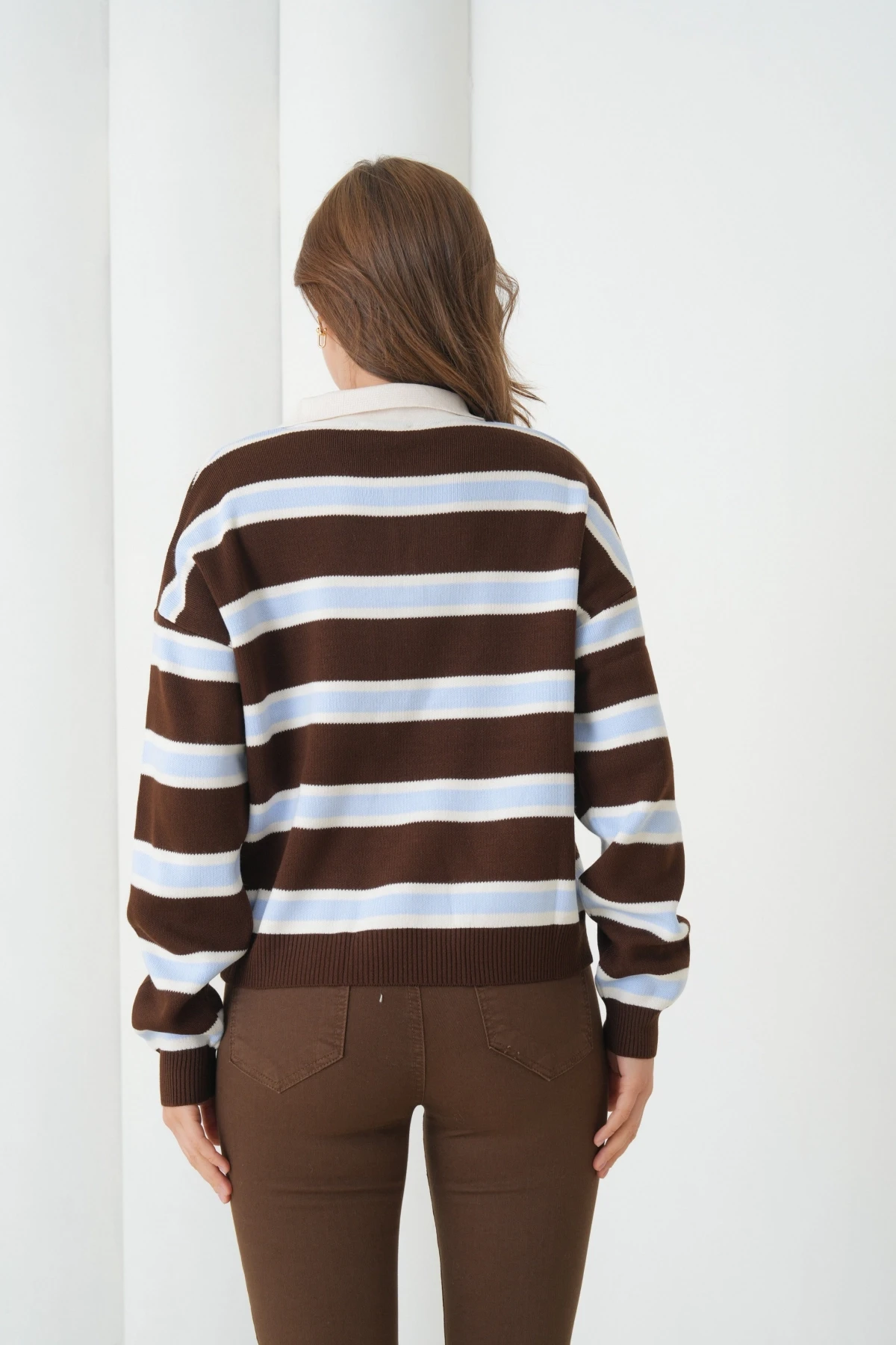 Kadın Polo Yaka Çizgili Yumuşak Dokulu Oversize Triko Kazak 