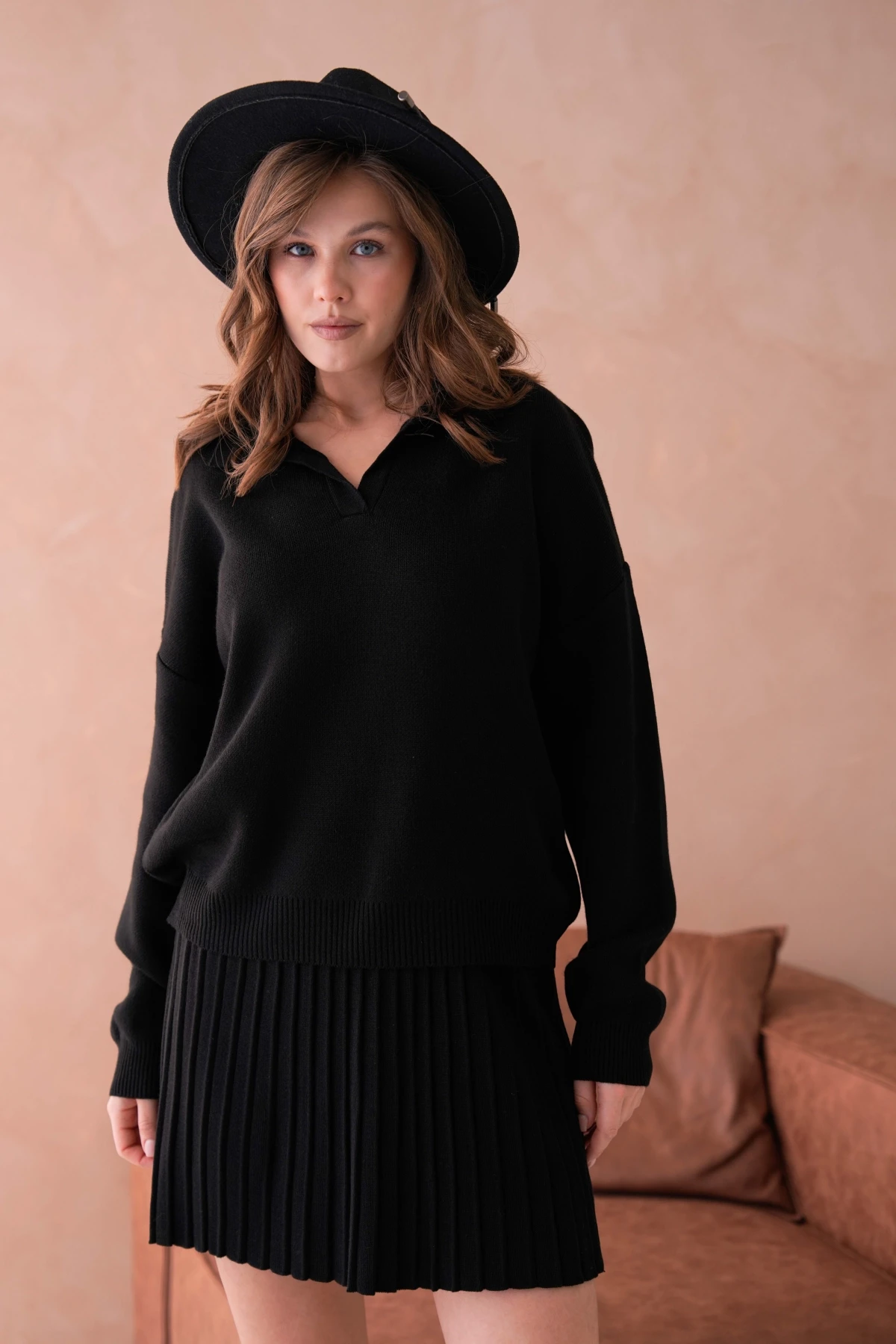 Kadın Polo Yaka Düşük Kol Kazak Kısa Etek İkili Triko Takım