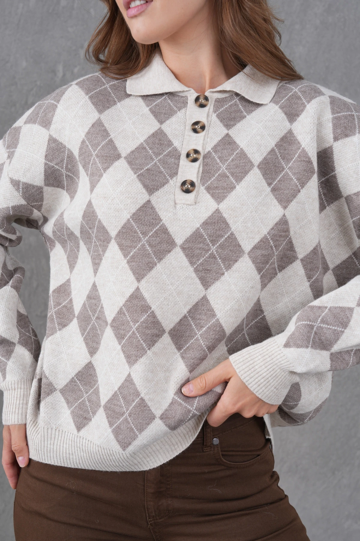 Kadın Polo Yaka Yarım Pat Düğme Detay Desenli Oversize Triko Kazak