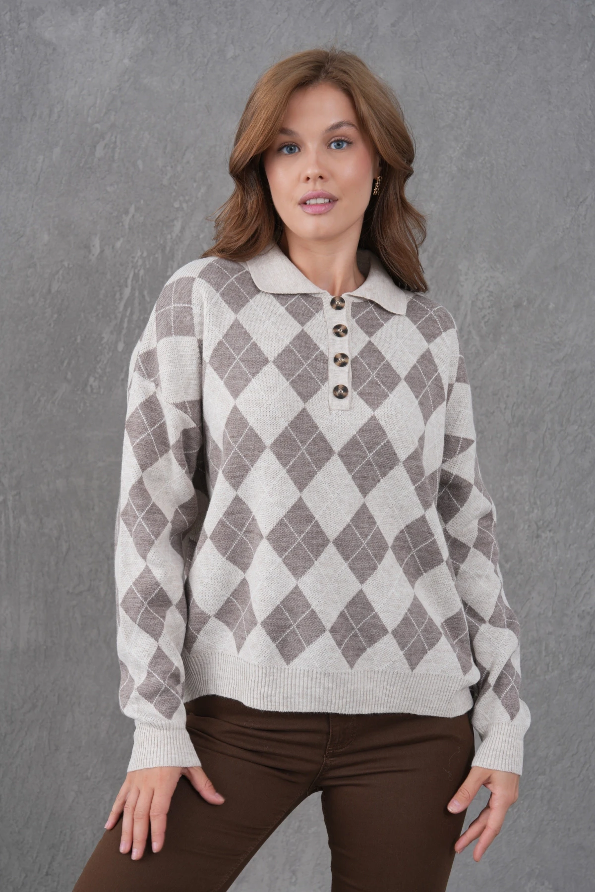 Kadın Polo Yaka Yarım Pat Düğme Detay Desenli Oversize Triko Kazak