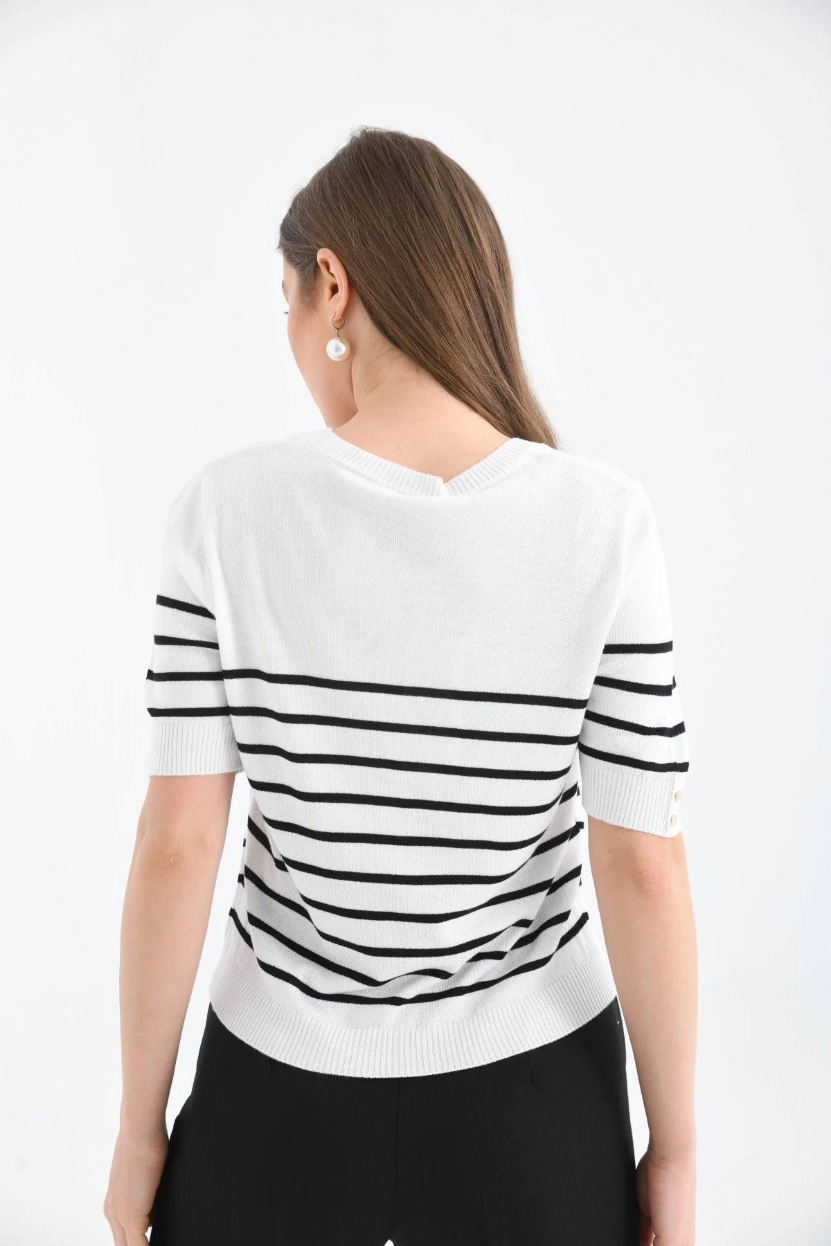 Kadın V Yaka Çizgili Kısa Kol Triko Kazak