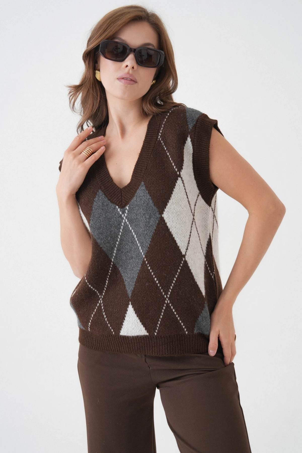 Kadın V Yaka Desenli Yumuşak Dokulu Triko Sweater