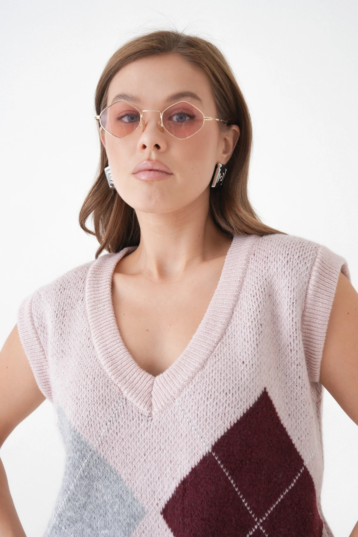 Kadın V Yaka Desenli Yumuşak Dokulu Triko Sweater