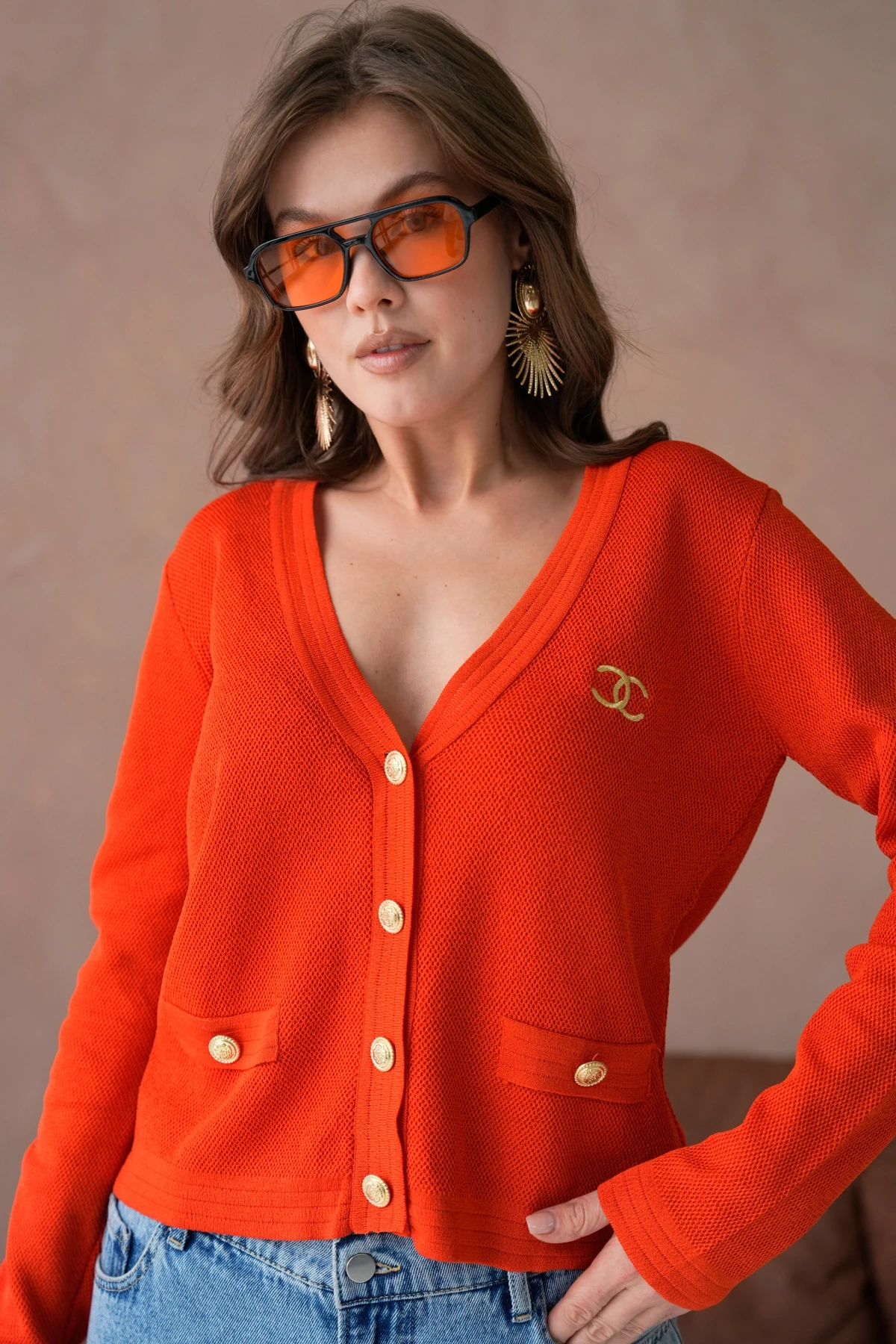 Kadın V Yaka Düğme Detay Nakışlı Triko Hırka