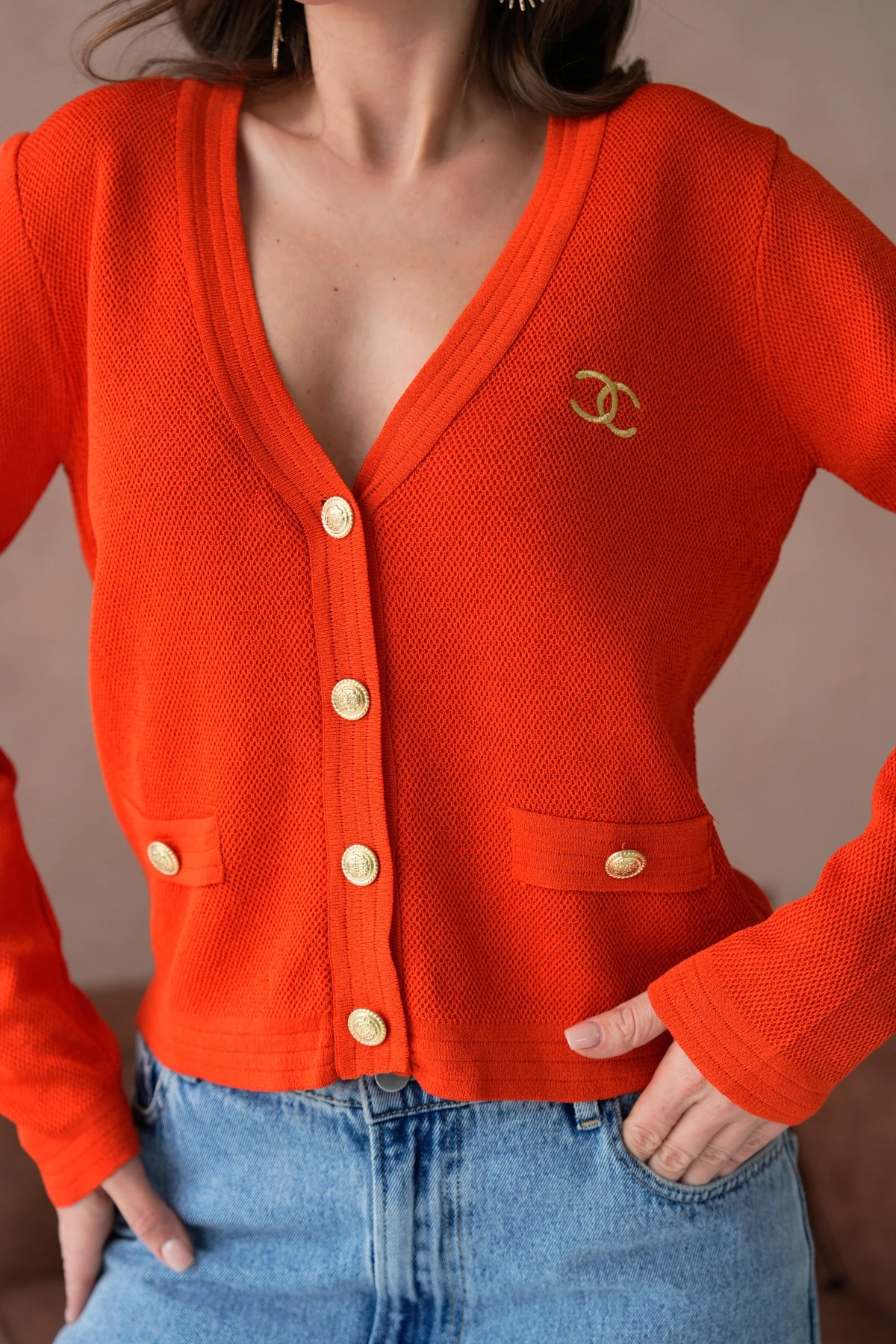 Kadın V Yaka Düğme Detay Nakışlı Triko Hırka