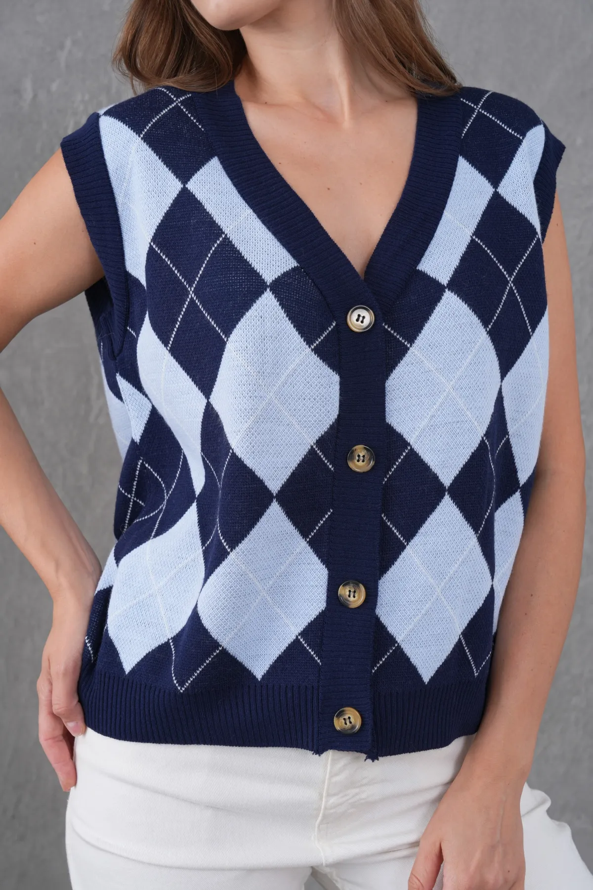 Kadın V Yaka Düğme Kapama Desenli Triko Sweater