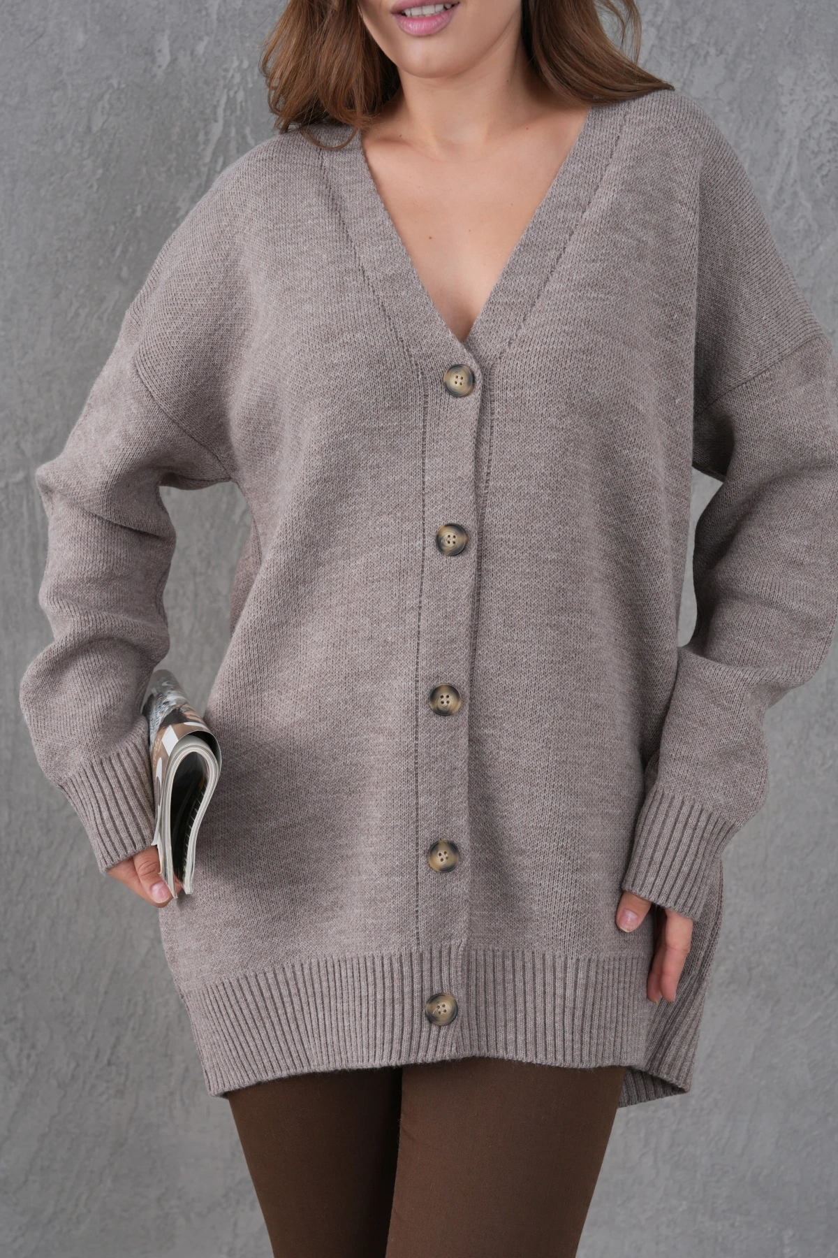 Kadın V Yaka Düğme Kapama Oversize Uzun Triko Hırka 8596