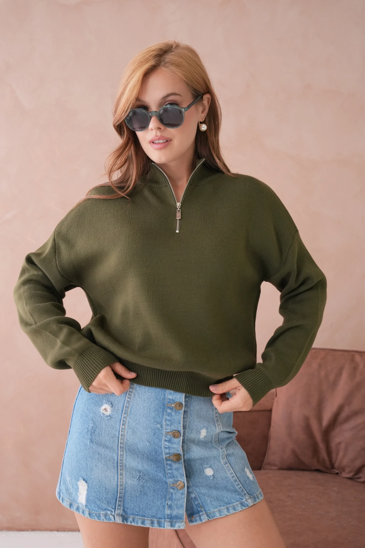 Kadın Yarım Balıkçı Yaka Fermuar Detay Oversize Triko Kazak