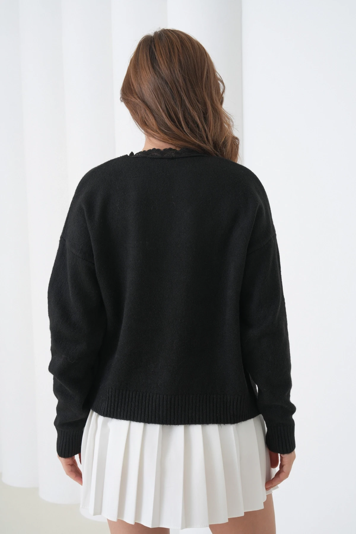 Kadınv Yak Adantel Detay Yumuşak Dokulu Triko Kazak