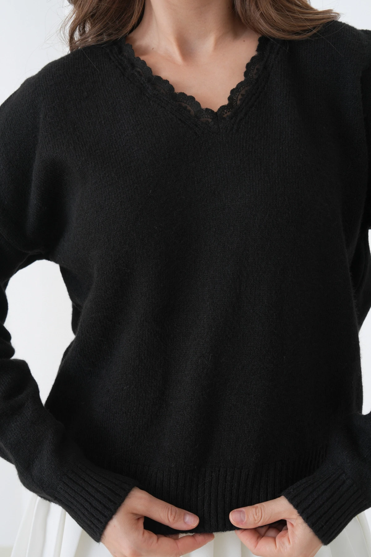 Kadınv Yak Adantel Detay Yumuşak Dokulu Triko Kazak