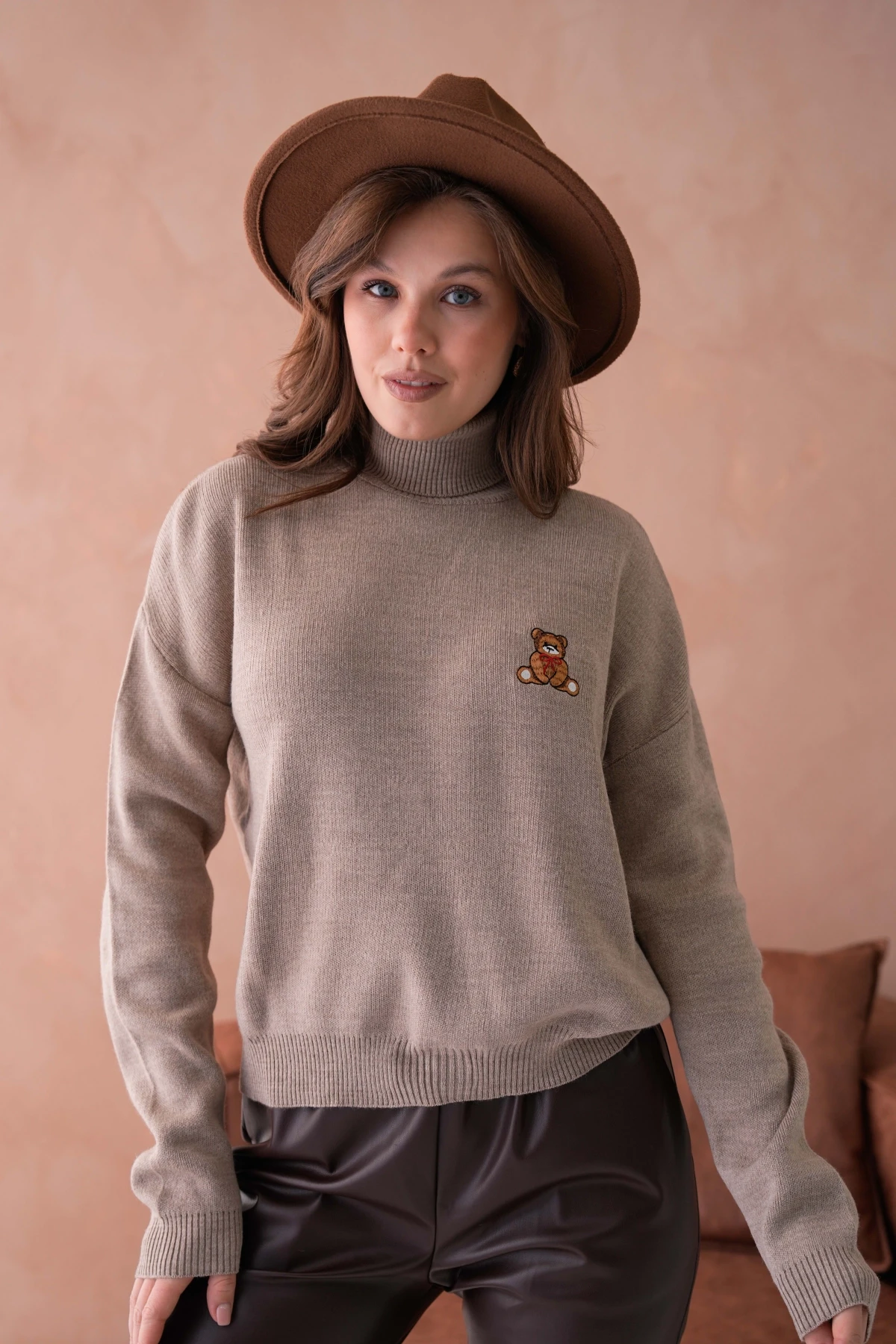 Kadın Balıkçı Yaka Nakış Detay Yumuşak Dokulu Basic Triko Kazak 214430