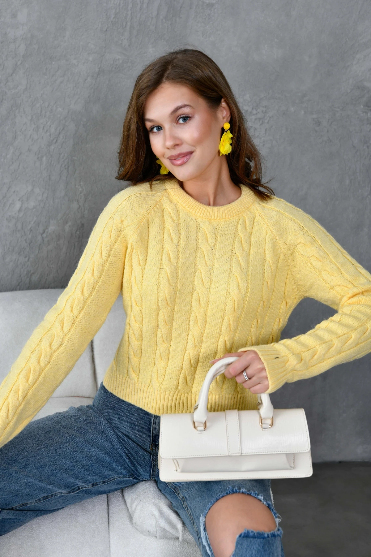 Kadın Biisiklet Yaka Saç Örgü Kısa Triko Kazak 8439Sw