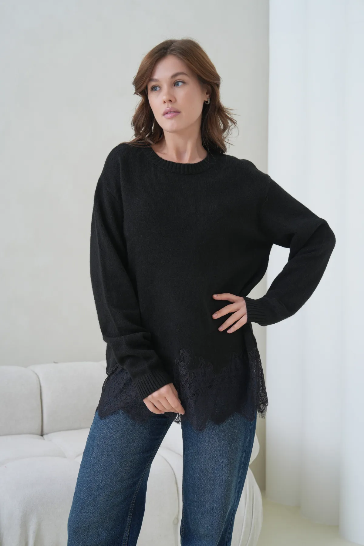 Kadın Bisiklet Yaka Düşük Kol Etek Ucu Dantelli Triko Kazak 8706