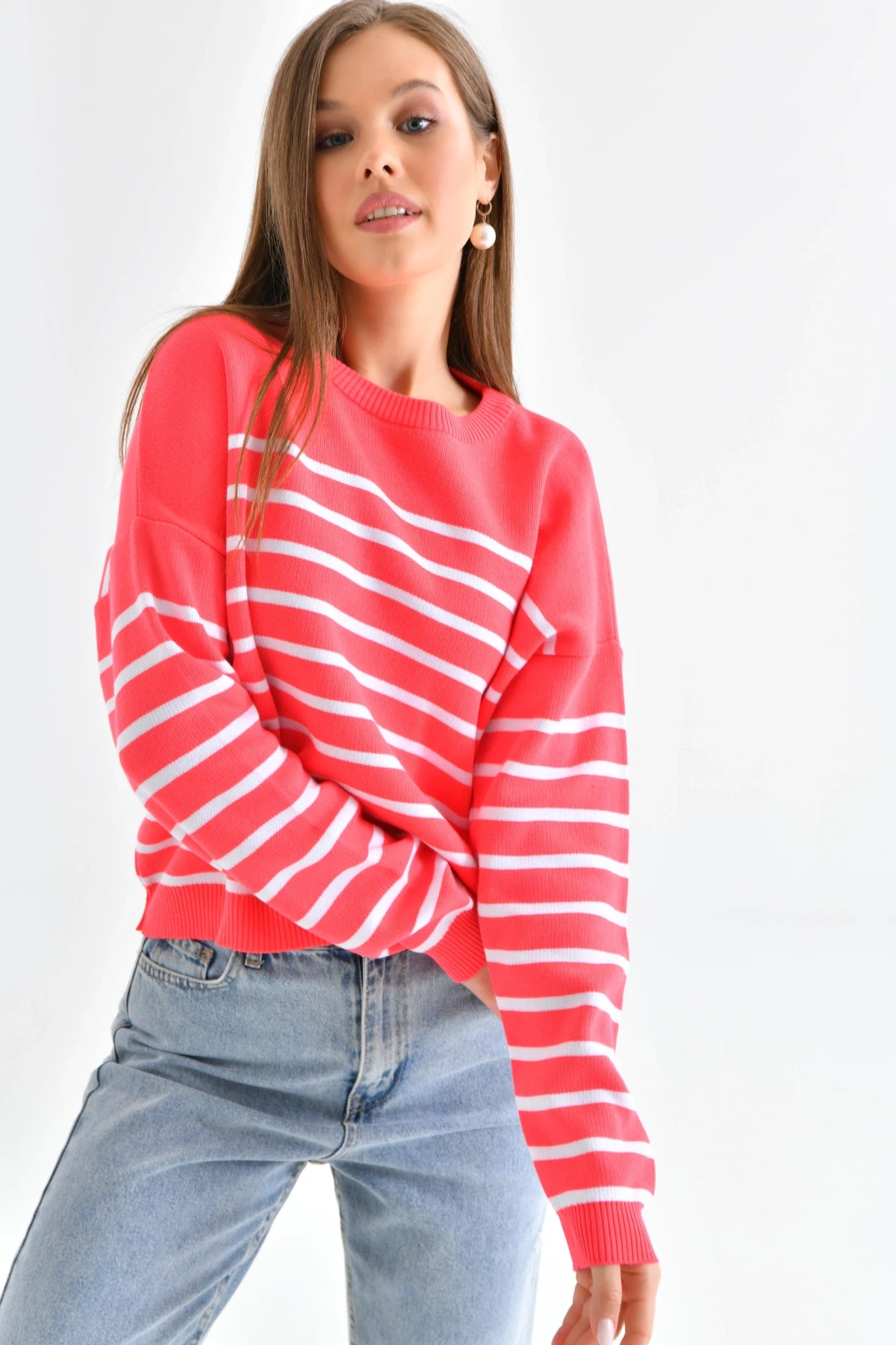 Kadın Bisiklet Yaka Nakış Detaylı Çizgili Triko Kazak 10272.Ctn