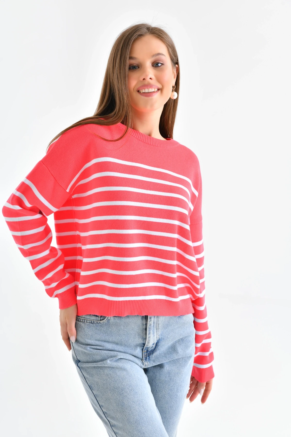 Kadın Bisiklet Yaka Nakış Detaylı Çizgili Triko Kazak 10272.Ctn