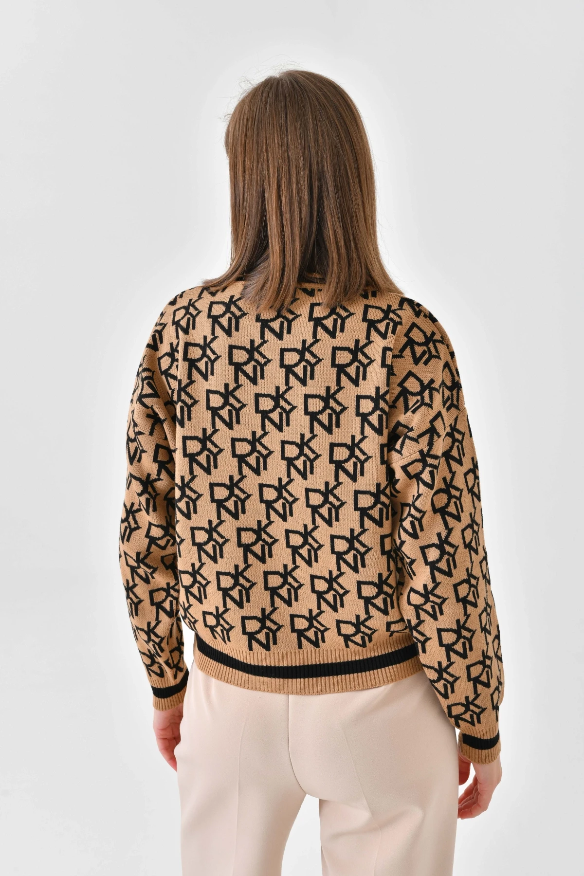 Kadın Bisiklet Yaka Yazı Desenli Triko Kazak 10489