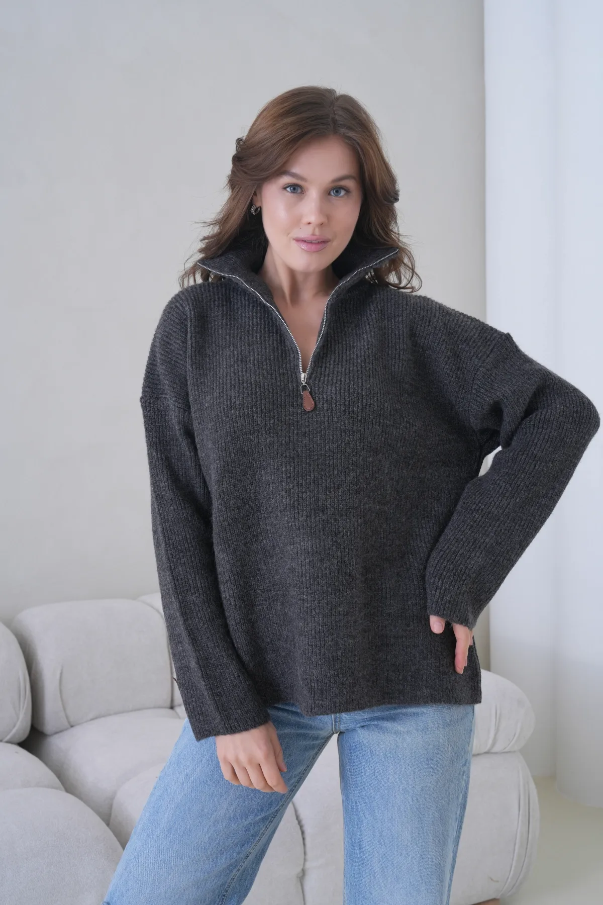 Kadın Dik Yaka Yarım Pat Fermuar Kapama Yumuşak Dokulu Oversize Triko Kazak 8702Sw