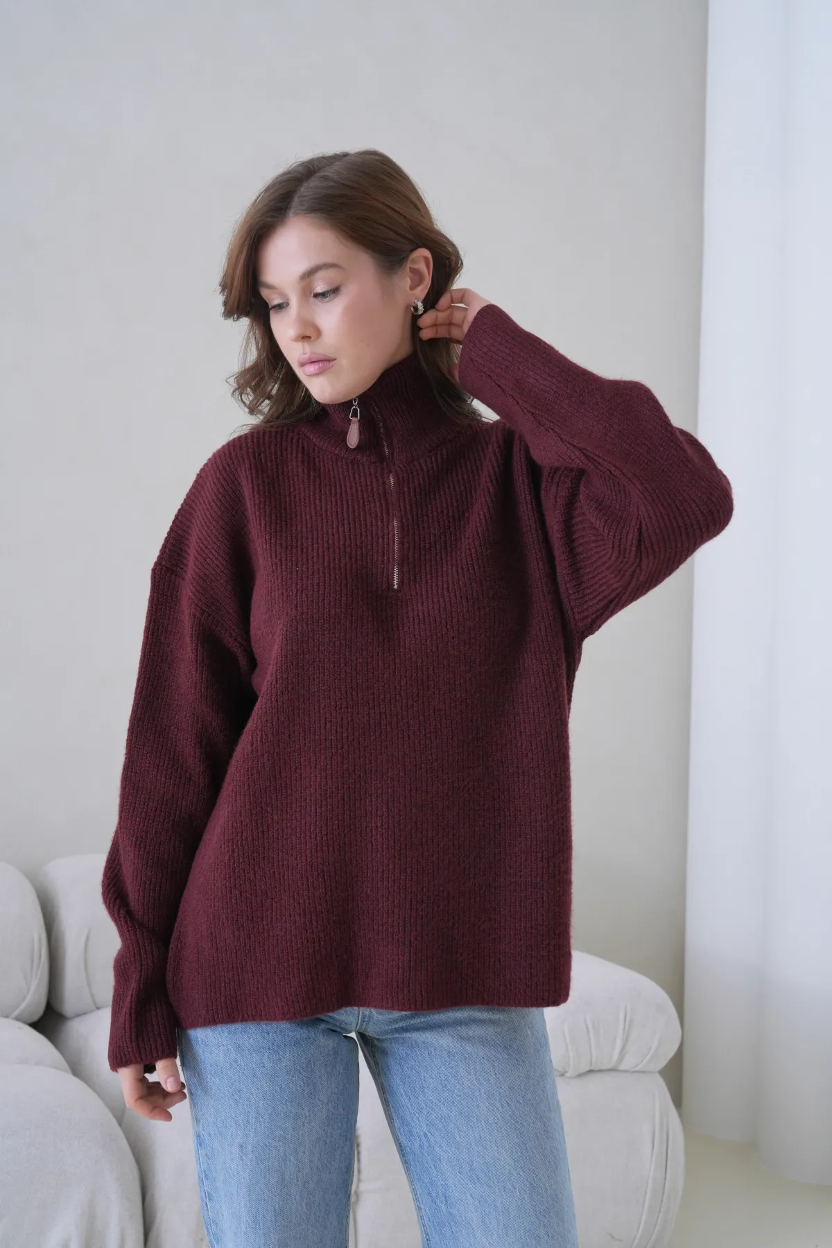 Kadın Dik Yaka Yarım Pat Fermuar Kapama Yumuşak Dokulu Oversize Triko Kazak 8702Sw