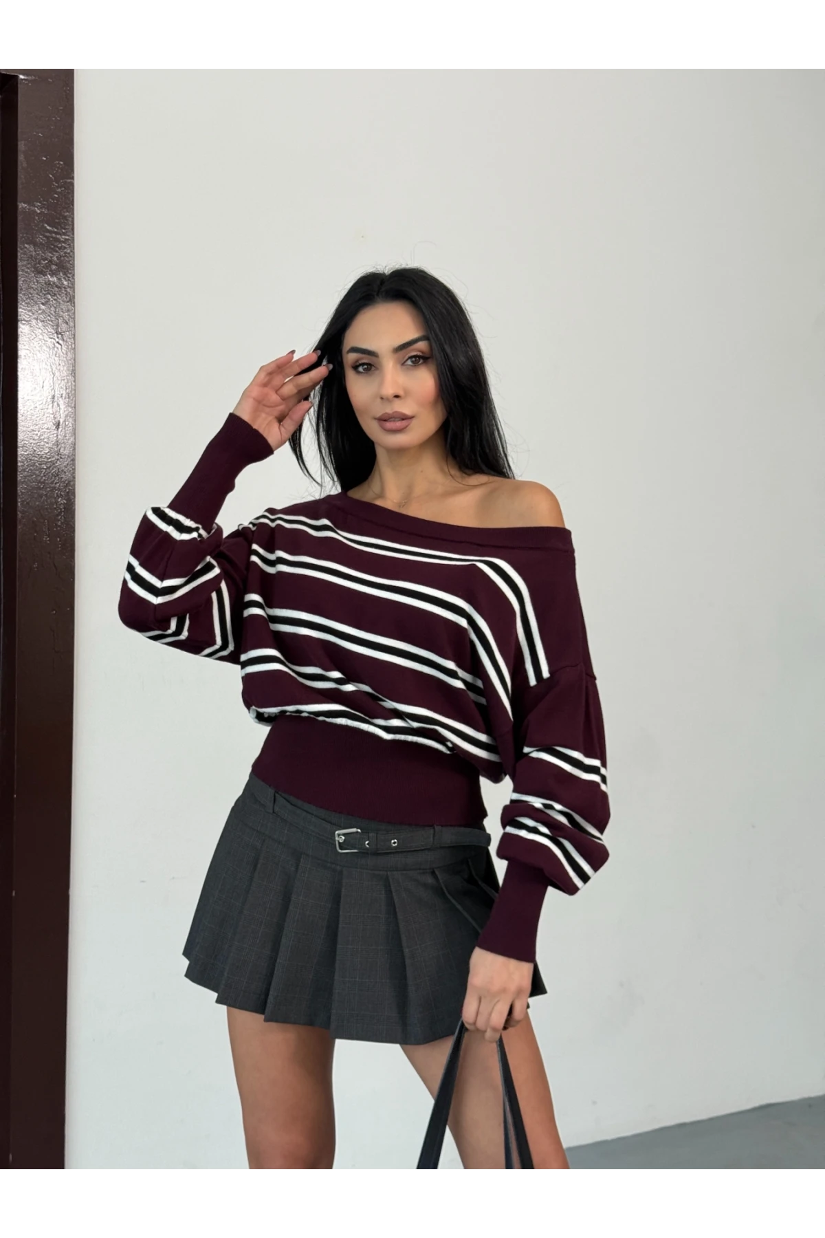 Kadın Geniş Yaka Çizgili Premium İplik Triko Kazak